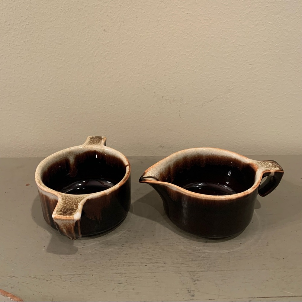 Vintage USA Brown Drip Cream And Sugar Set